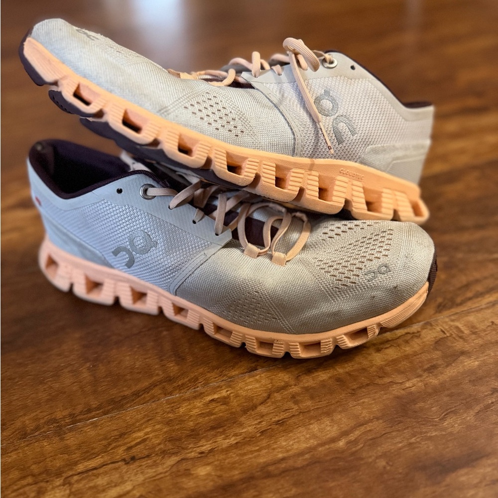 On Cloud X Silver Almond Womens Size W9.5 Gray Peach Running Shoes Sneakers
